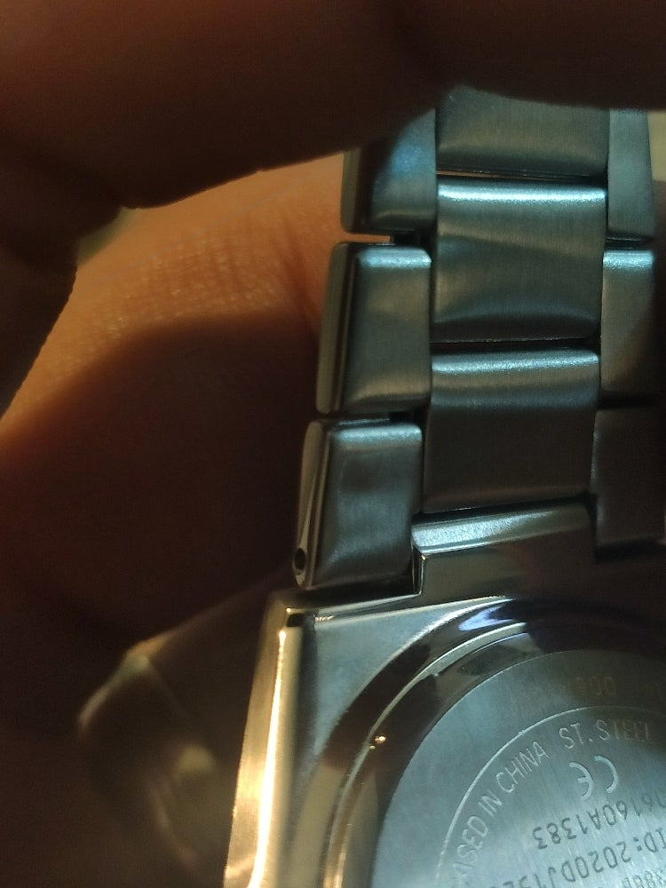 How to replace the battery of the Royal Oak style Casio Edifice