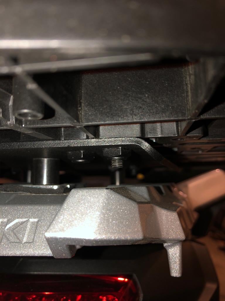 Shad 58x top box installation help | StromTrooper