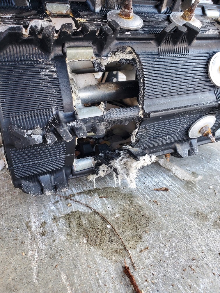 torn out pics | Ski-Doo Snowmobiles Forum
