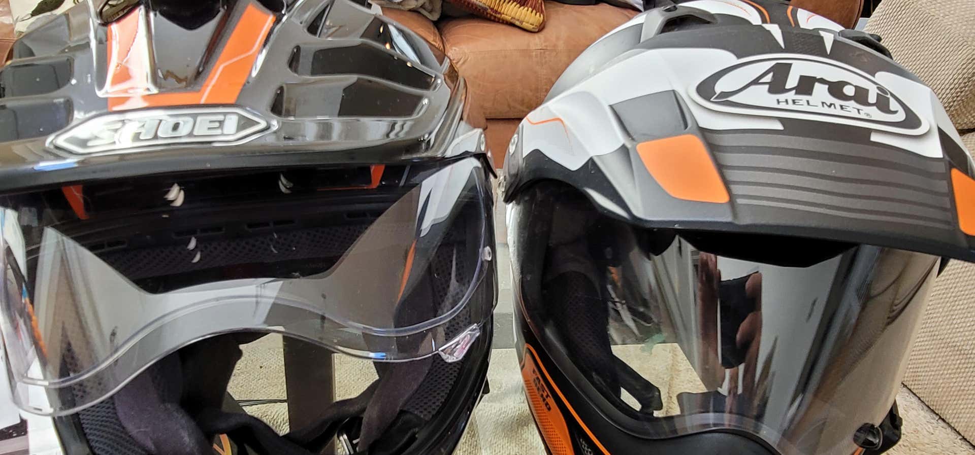 Helmets.... Does anyone have experience with Arai XD4 Vs Shoei Hornet? | Honda Africa Twin Forum Helmets.... Does anyone have experience with Arai XD4 Vs Shoei Hornet? | Honda Africa Twin Forum