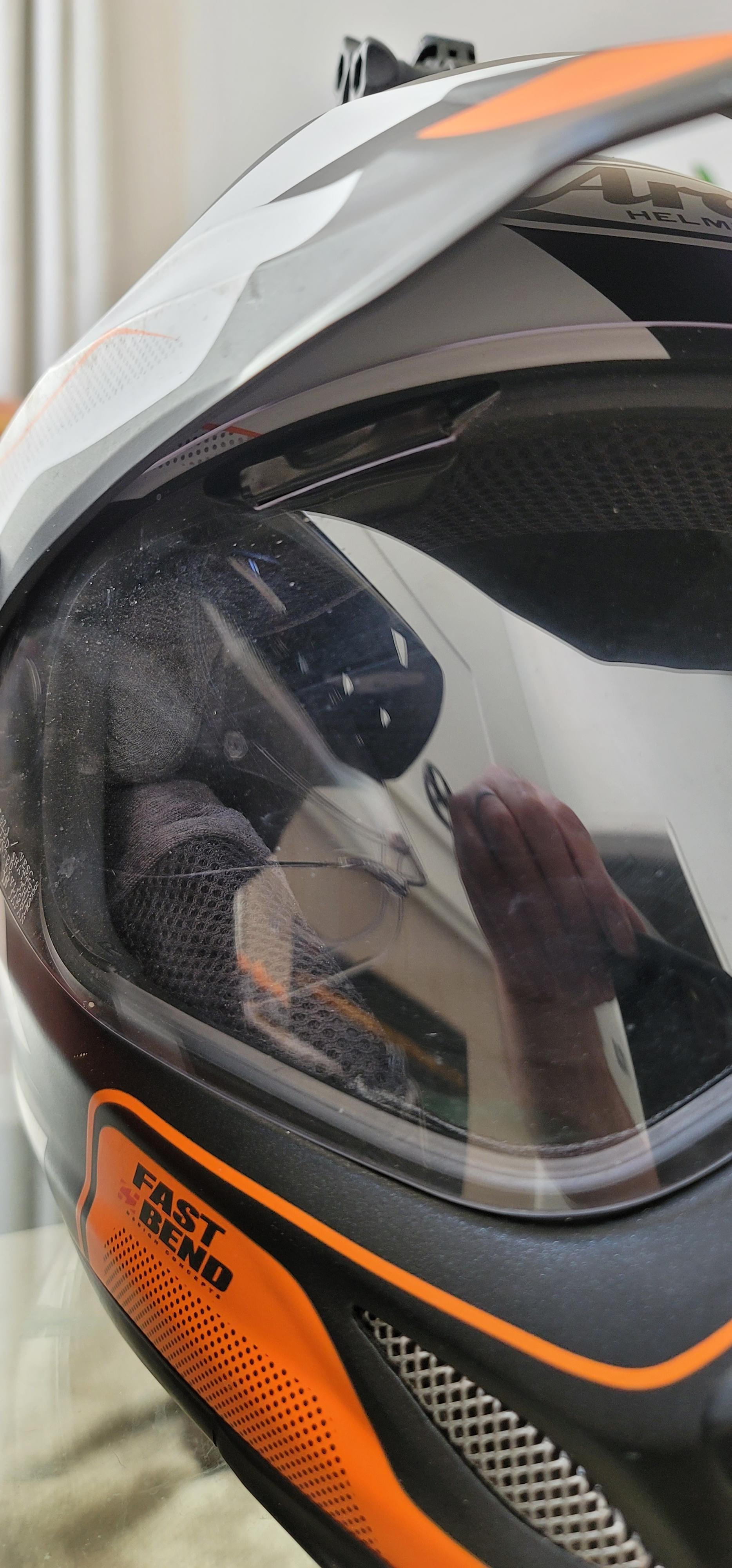 Helmets.... Does anyone have experience with Arai XD4 Vs Shoei Hornet? |  Honda Africa Twin Forum