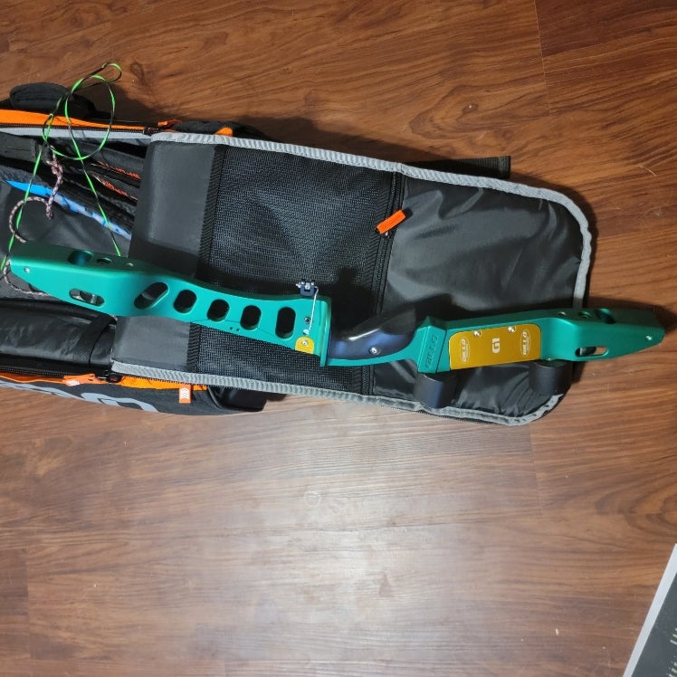 G1 Riser For Sale - G1 Riser with 2 Medium Limbs | Archery Talk Forum