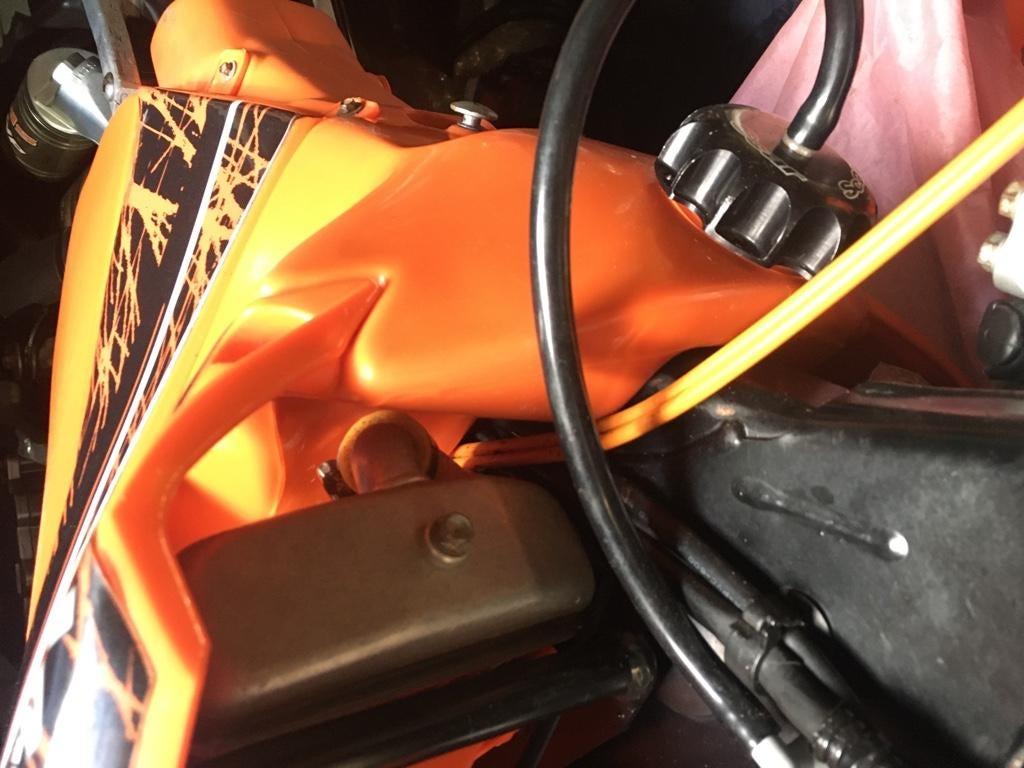 Throttle Cable routing EXC 520 KTM Owners Forum