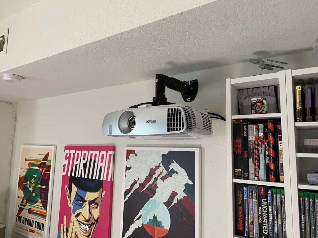 How to Hang a Projector: Easy Steps for Perfect Setup