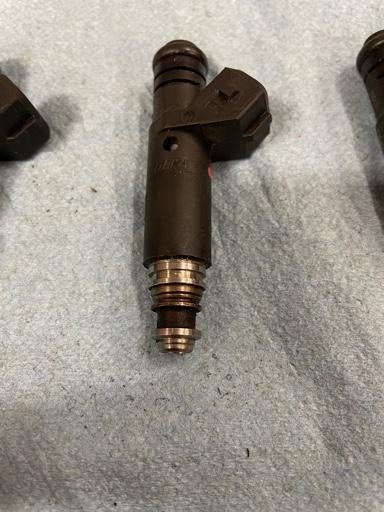6x Siemens 870cc R32 injectors | VW Vortex - Volkswagen Forum