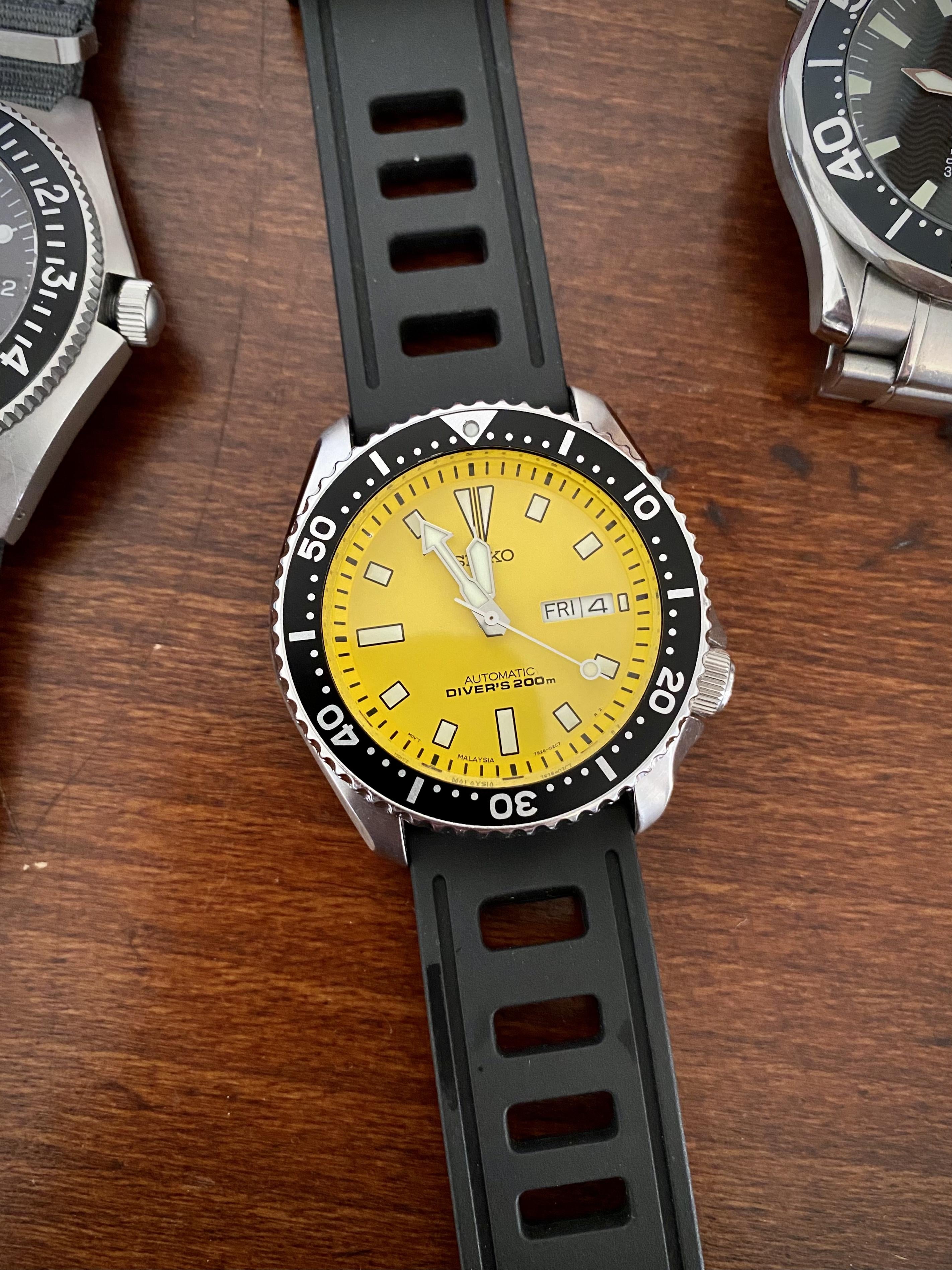 yellow Running Vintage Seiko Diver SKXA35 
