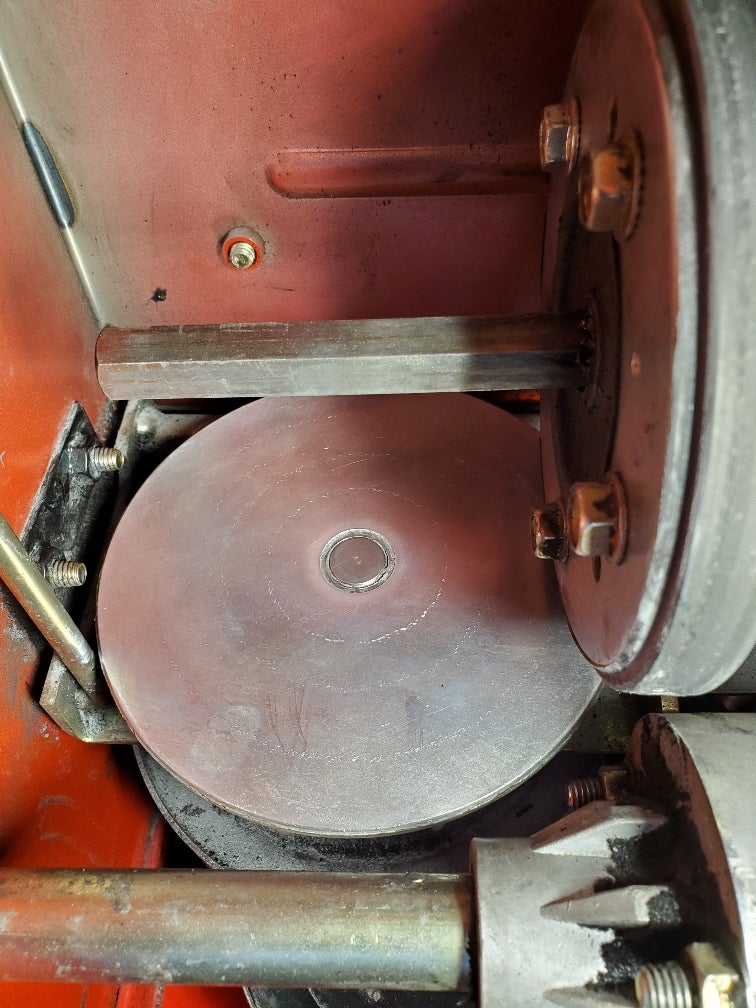 snow blower drive disc oil contamination and friction ring