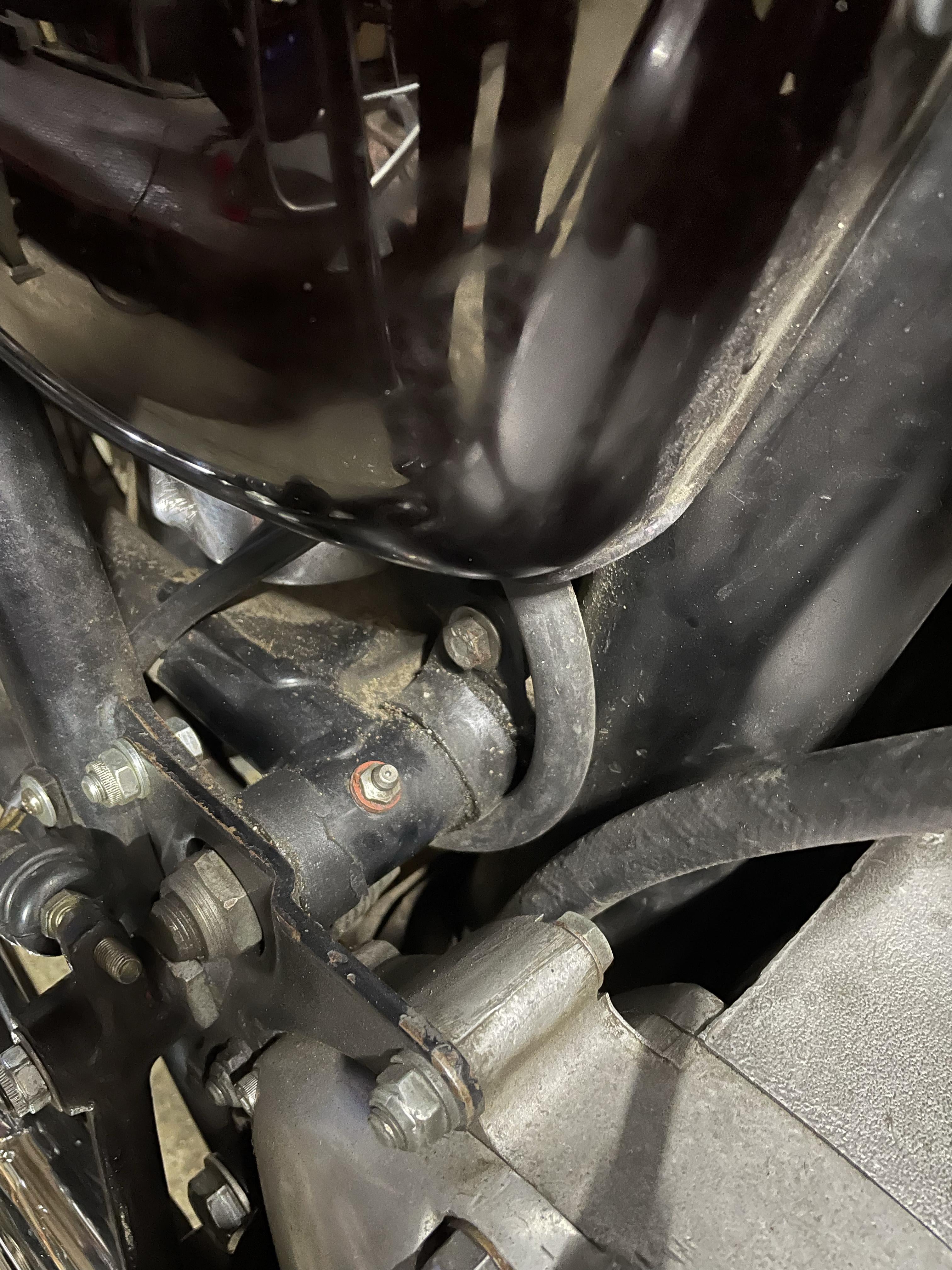 T140 brake reservoir hose routing Triumph Rat Motorcycle Forums