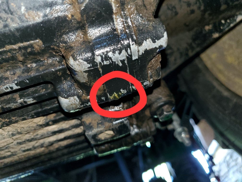 1025r Leaking Fluid from Transaxle Green Tractor Talk
