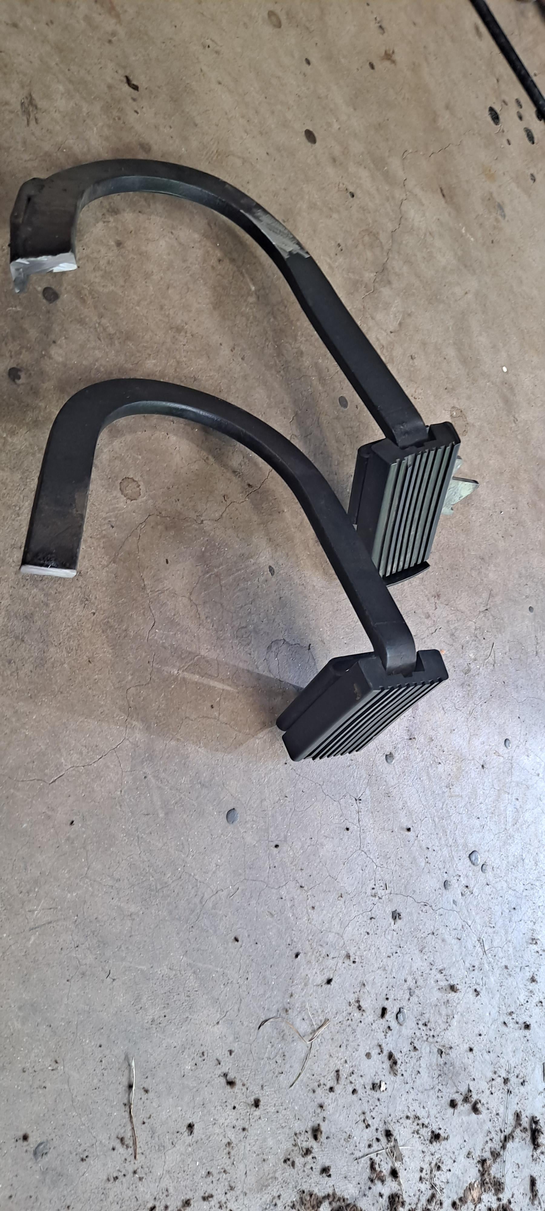 Hydro foot control conversion on a 400 Weekend Freedom Machines