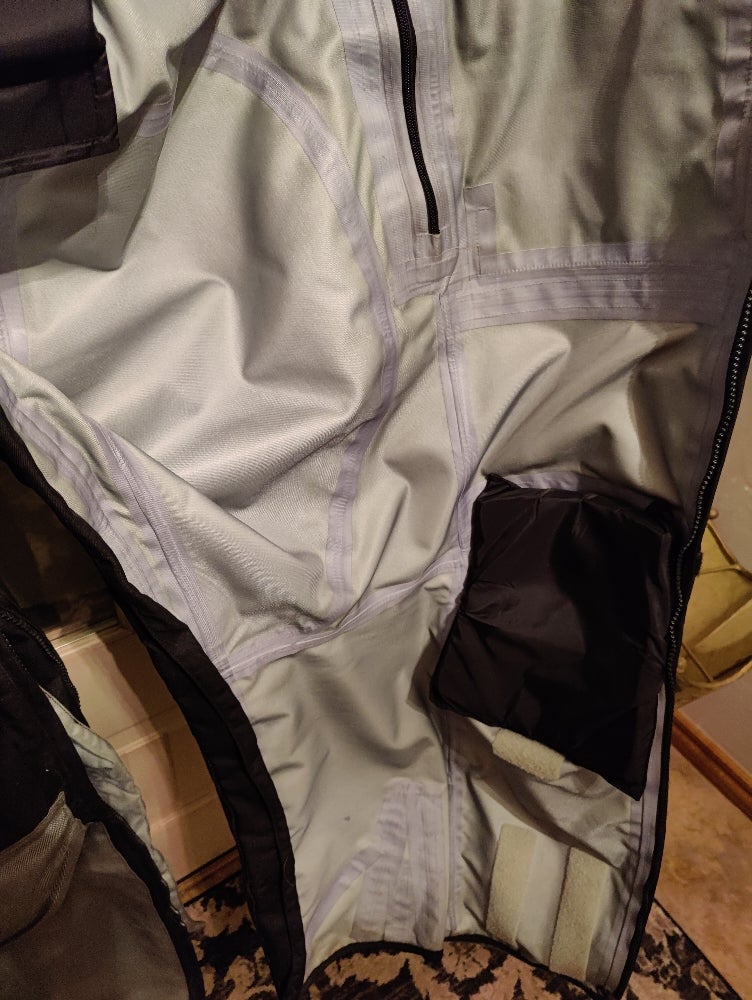 For sale Aerostich Roadcrafter R3 size 46L, Sold! Adventure Rider