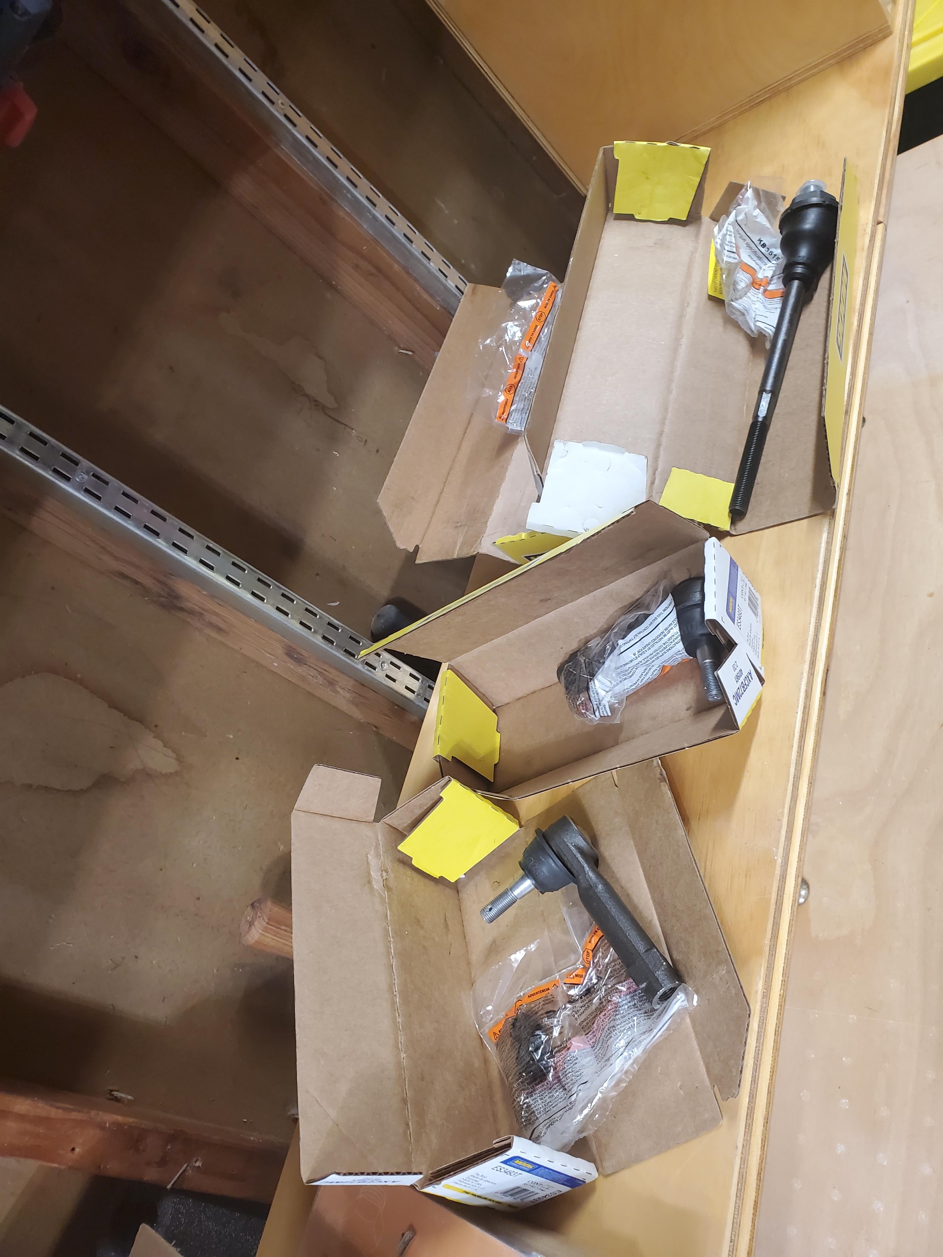 Greasing the Centerlink (inner tie rods) Chevy and GMC Duramax Diesel