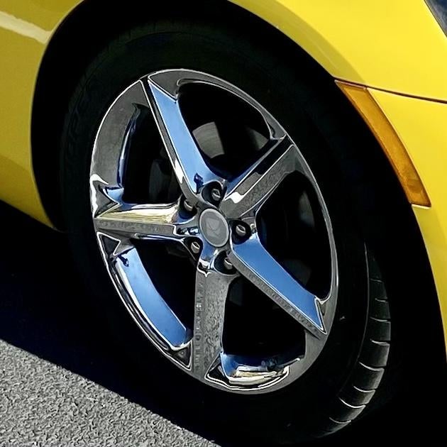 Polished Aluminum wheels (QF8) vs Chromeplated Aluminum wheels (PD5