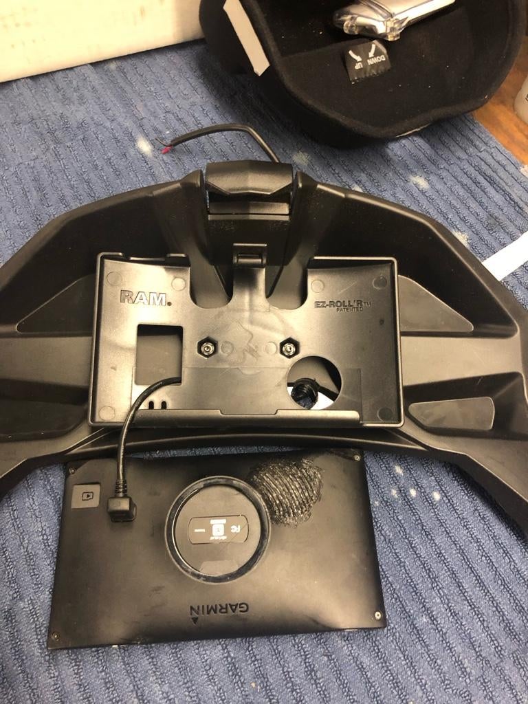 Drive smart 65 mounting options to Gen 4 glove box SkiDoo