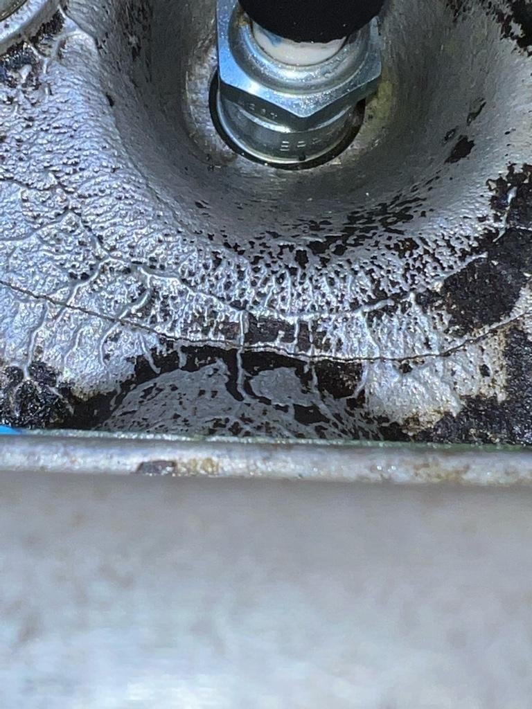 cracked head rebuildable? | Alfa Romeo Forums