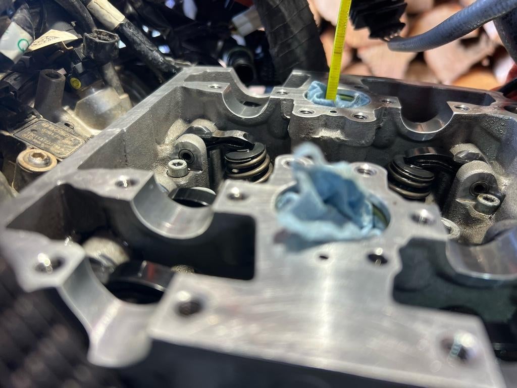 Cam lobe wear Page 32 Adventure Rider